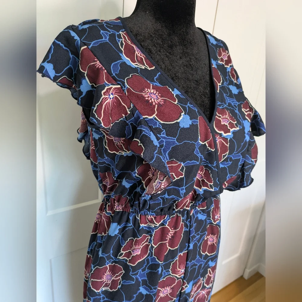 Band Of Gypsies Women's Floral Fall cap sleeve jumpsuit romper Size M blue EUC - Picture 5 of 11